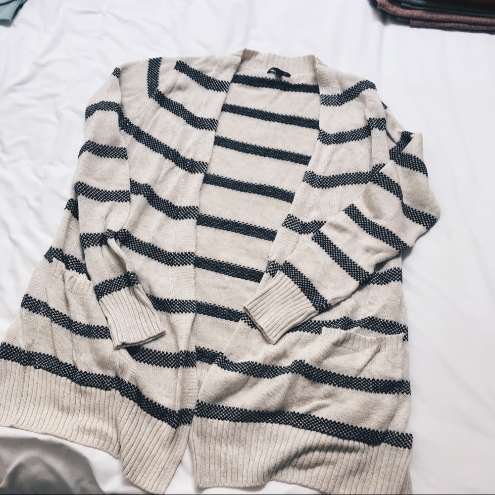 🗣 LAST CALL Striped longline cardigan